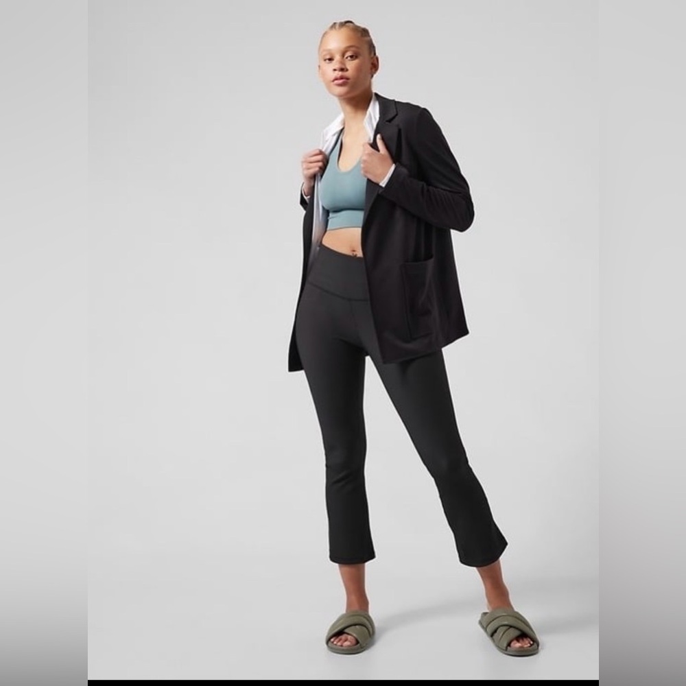 ATHLETA elation rib crop flare